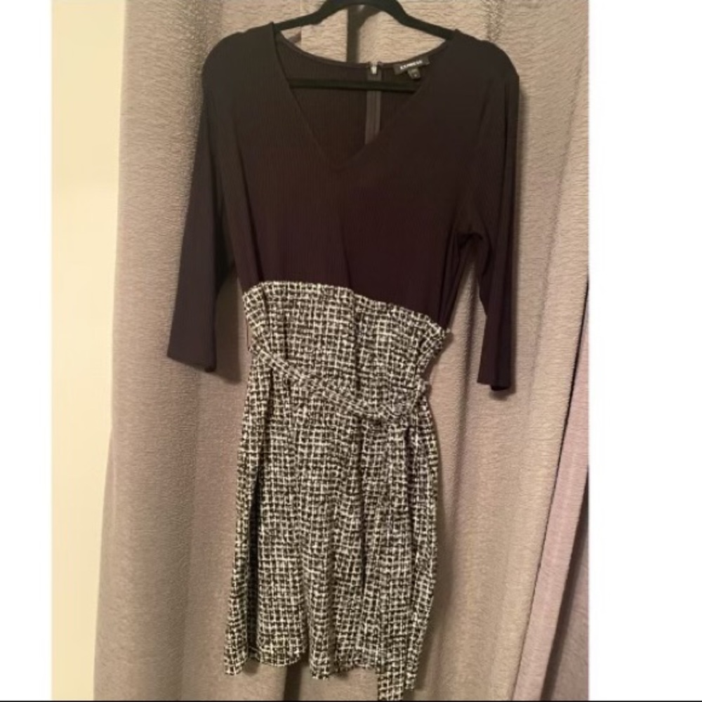 Business casual dress. Worn only once